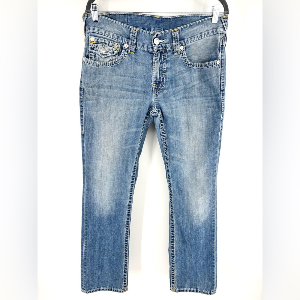 True Religion Straight Flap Natural Big T Jeans Size 32